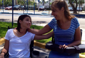 Em maio, Mara Gabrilli visitou a atleta brasileira Laís Souza em Miami. A atleta estava nos EUA passando por tratamento inovador. 
